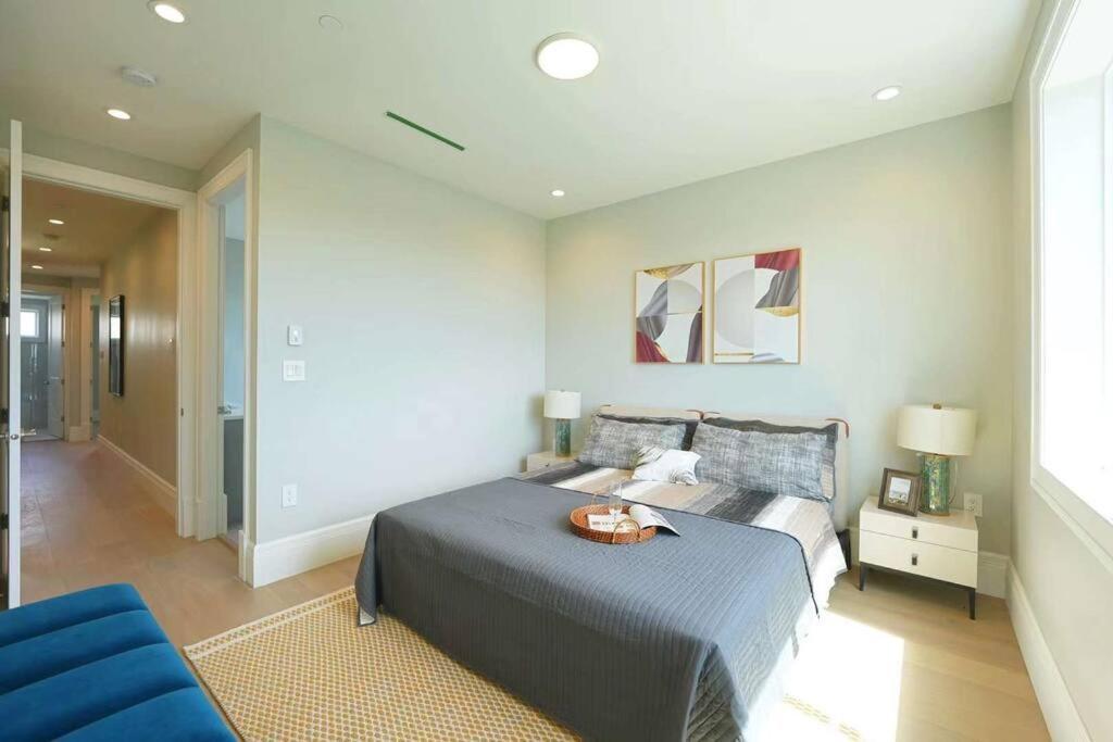 Four Bedrooms New Lovely Duplex House-1628 Vancouver Exterior photo